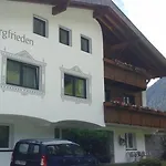 Haus Bergfrieden